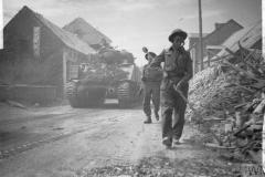 canadian-tank-british-minewsweeper-advance-image-iwm-b-8946
